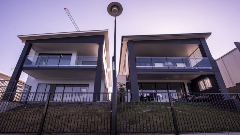 flat-top-pool-fencing-2