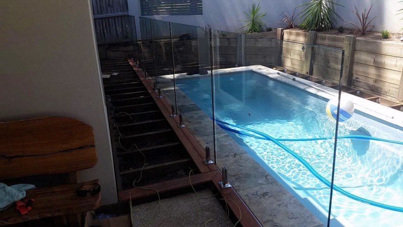 frameless-poolfencing-18