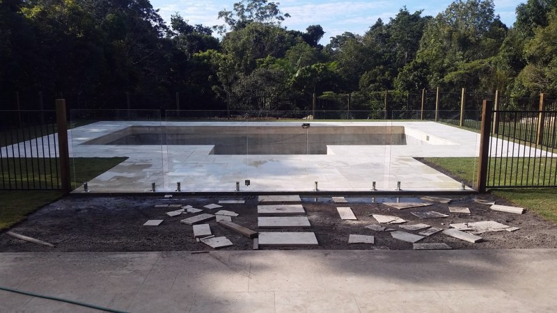 frameless-poolfencing-26