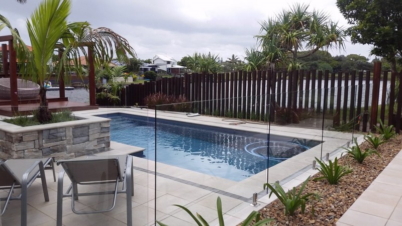 frameless-poolfencing-27