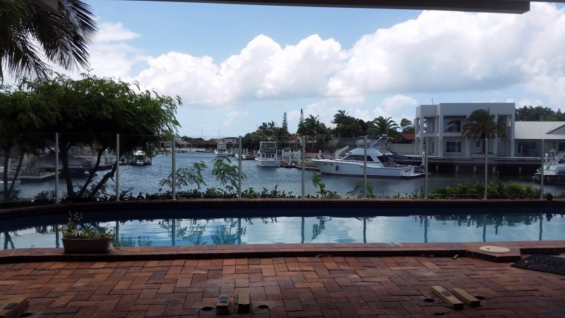 semi-frameless-poolfencing-4