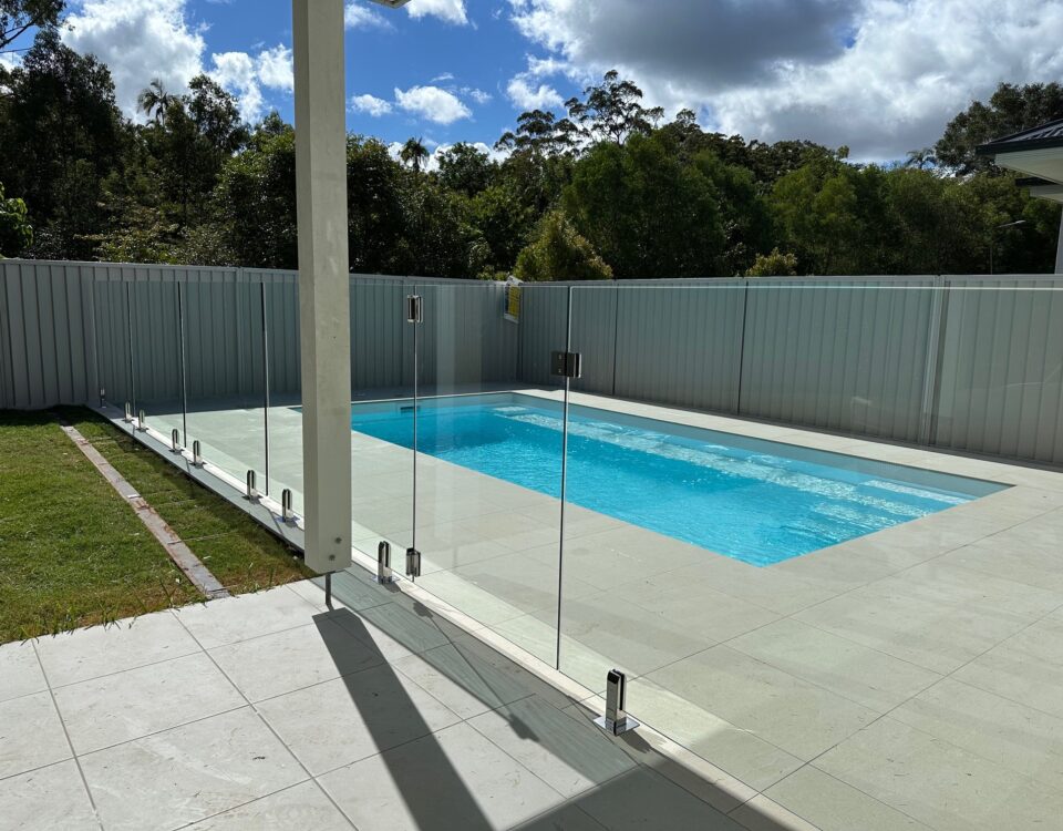 With all this blue sky the glass pool fence keeps rolling in...