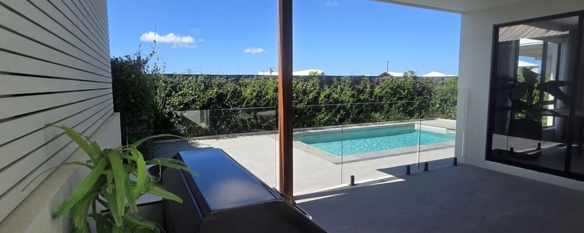 The best way to enhance your out door area might just be a see through glass poo...