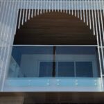 Talk about picture framing - THIS...
Stand off glass balustrades blend into the...