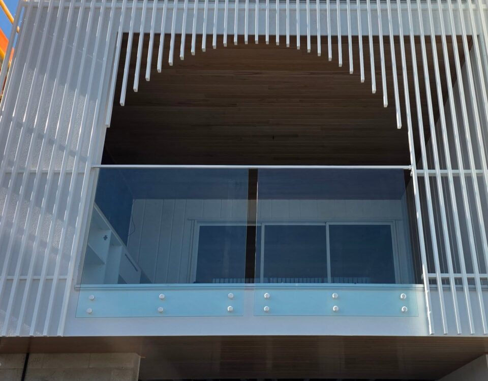 Talk about picture framing - THIS...

Stand off glass balustrades blend into the...